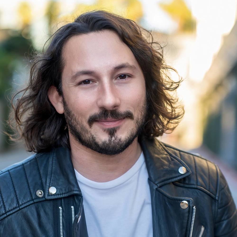 Meet your Posher, Gio